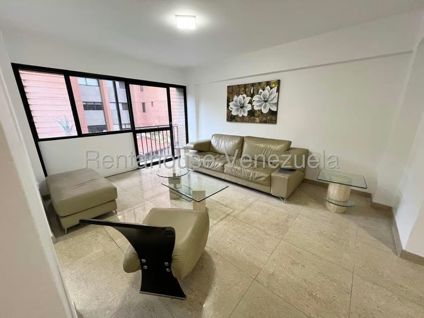 Apartamento (1 Nivel) en Alquiler en Las Esmeraldas, Distrito Metropolitano - 7