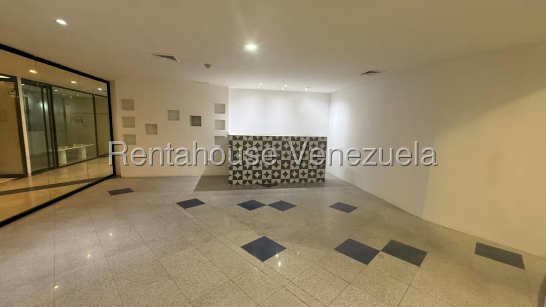 Comercial (Local Comercial) en Alquiler en La Viña, Carabobo - 6