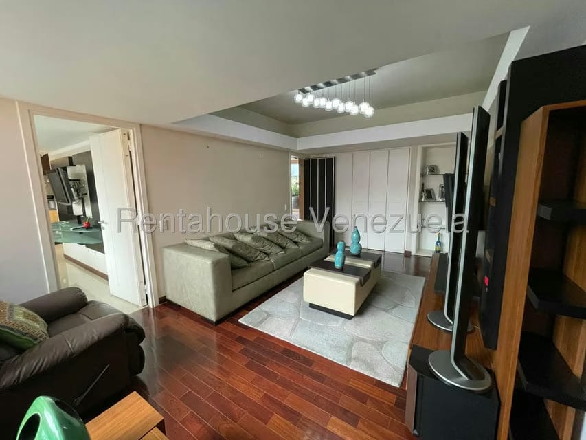 Apartamento (1 Nivel) en Venta en Mirador de Los Campitos I, Distrito Metropolitano - 19