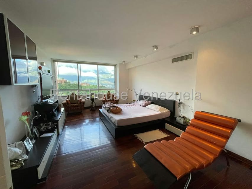 Apartamento (1 Nivel) en Venta en Mirador de Los Campitos I, Distrito Metropolitano - 33