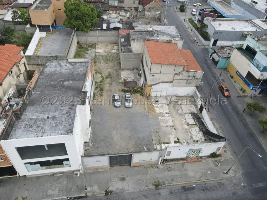 Terreno (Comercial) en Venta en Centro, Lara - 13