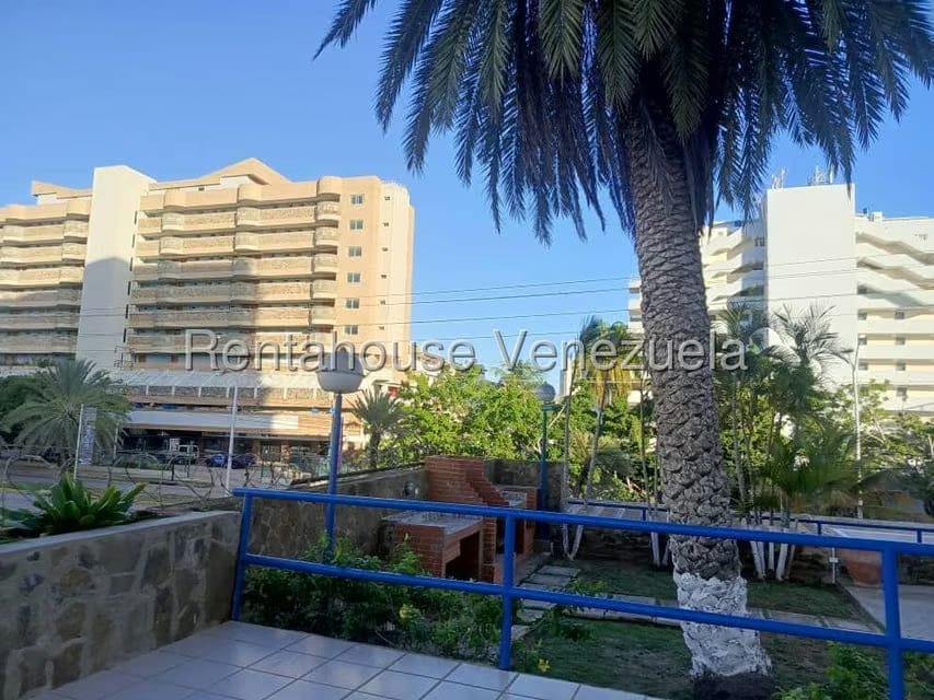 Apartamento (1 Nivel) en Venta en Costa Azul, Nueva Esparta - 27