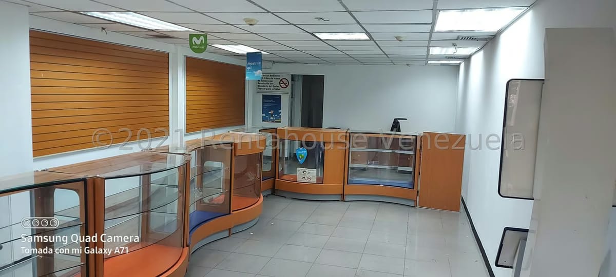 Comercial (Local Comercial) en Venta en Prados del Este, Distrito Metropolitano - 3