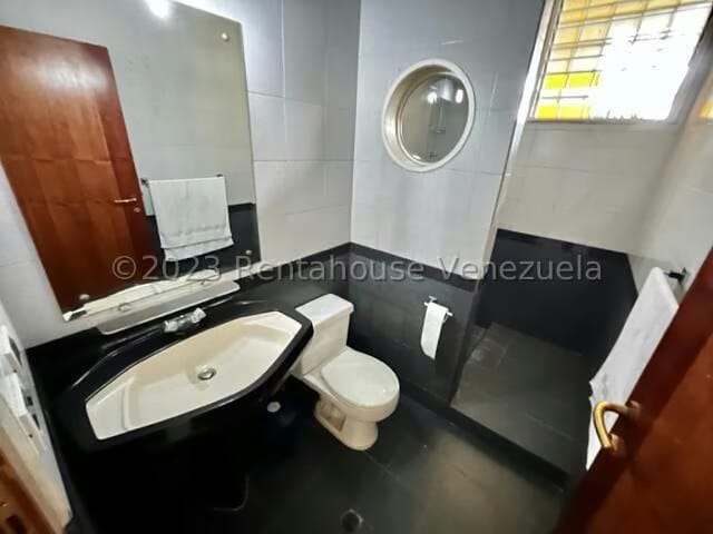 Casa (Duplex) en Venta en La Lagunita Country Club, Distrito Metropolitano - 40