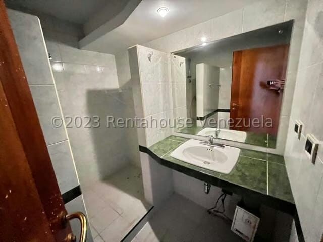 Casa (Duplex) en Venta en La Lagunita Country Club, Distrito Metropolitano - 42