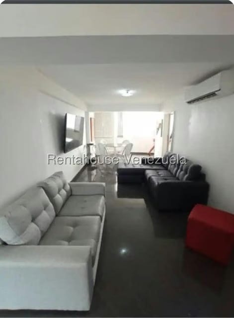 Apartamento (1 Nivel) en Alquiler en Los Corales, Vargas - 2