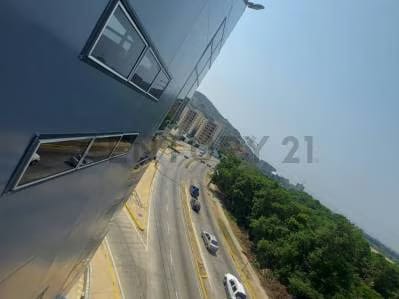 Locales Nuevos en obra Limpia Avanzada en C C PAO'S - 2