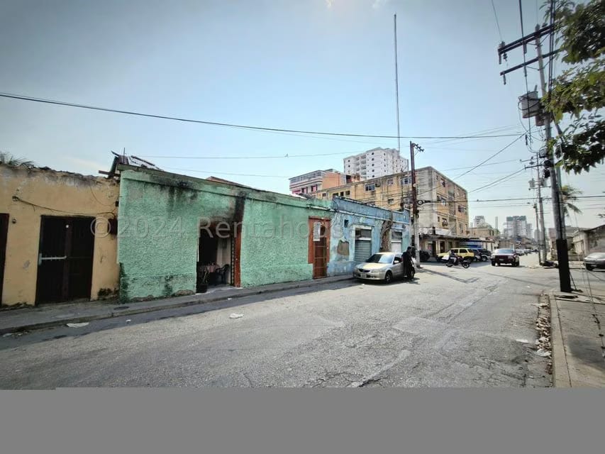 Terreno (Comercial) en Venta en El Centro, Aragua - 2