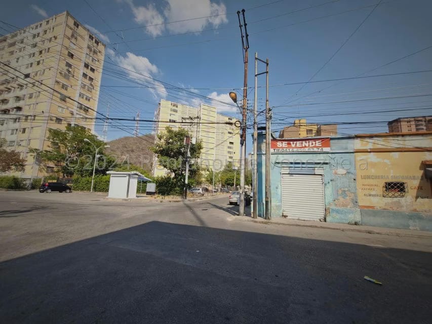 Terreno (Comercial) en Venta en El Centro, Aragua - 16