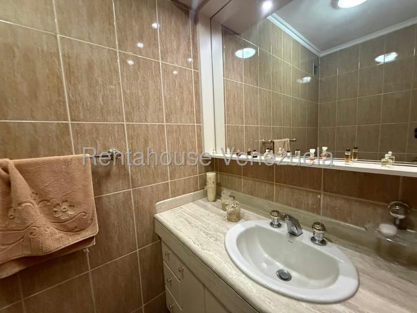 Apartamento (Penthouse) en Venta en Terrazas del Avila, Distrito Metropolitano - 13