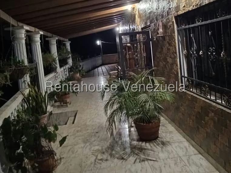 Casa (Duplex) en Venta en Las Malvinas, Trujillo - 17