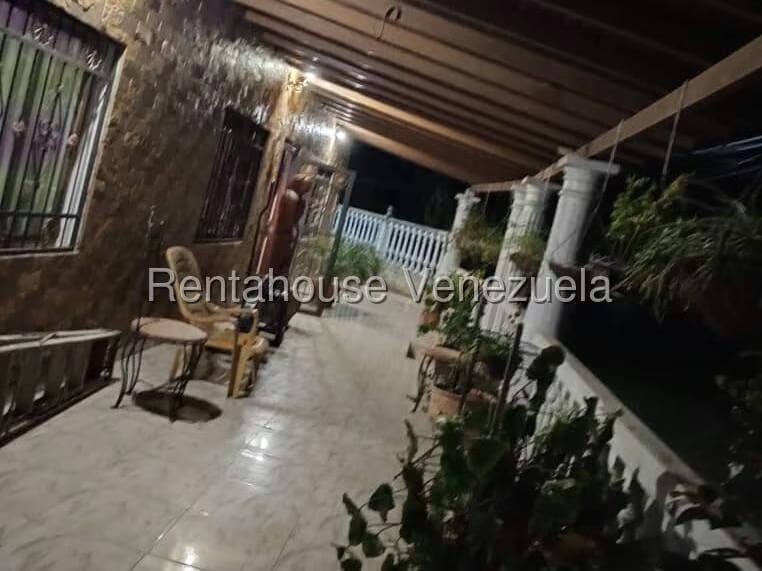 Casa (Duplex) en Venta en Las Malvinas, Trujillo - 18