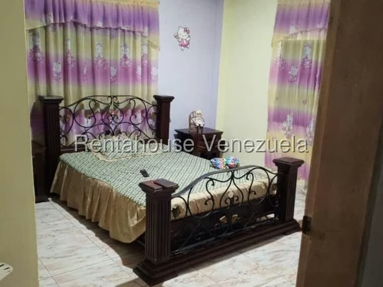 Casa (Duplex) en Venta en Las Malvinas, Trujillo - 23