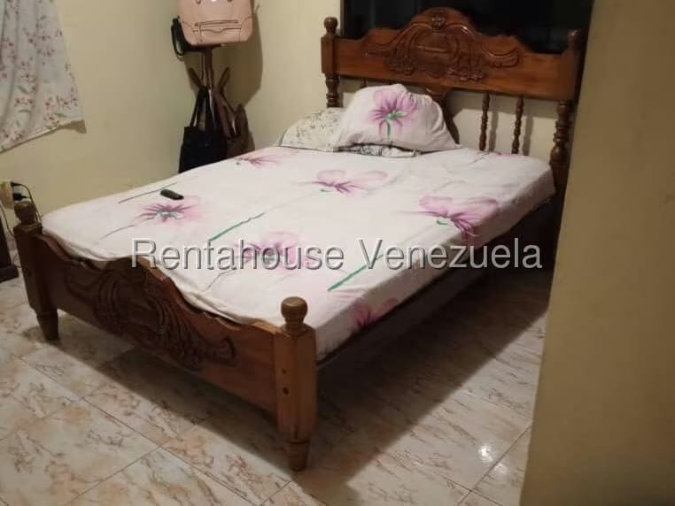 Casa (Duplex) en Venta en Las Malvinas, Trujillo - 25