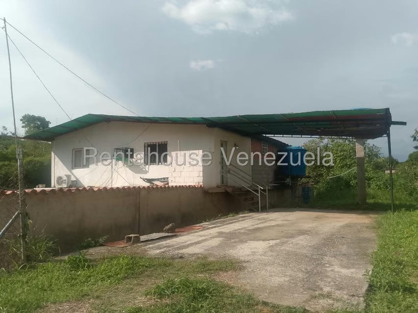 Casa (Duplex) en Venta en Las Malvinas, Trujillo - 4