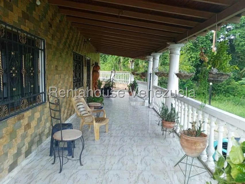 Casa (Duplex) en Venta en Las Malvinas, Trujillo - 5