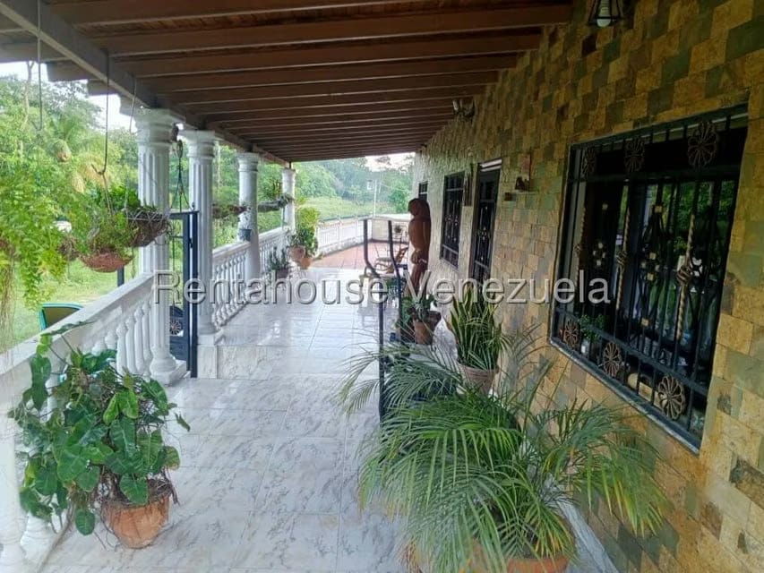 Casa (Duplex) en Venta en Las Malvinas, Trujillo - 6