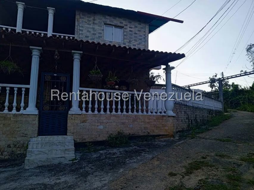 Casa (Duplex) en Venta en Las Malvinas, Trujillo - 8