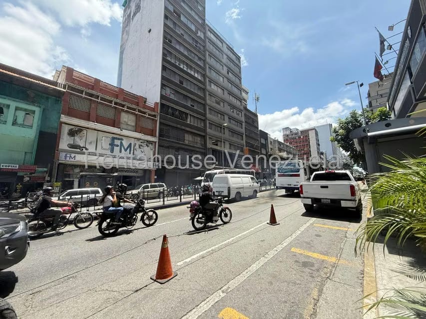 Comercial (Edificio) en Venta en Centro, Distrito Metropolitano - 4