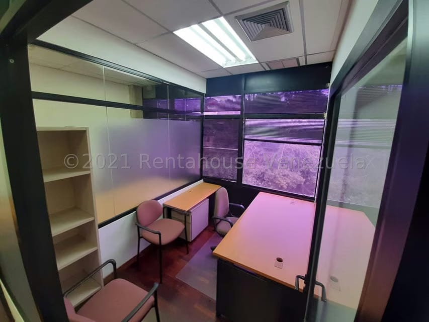 Comercial (Oficina) en Venta en La Lagunita Country Club, Distrito Metropolitano - 11