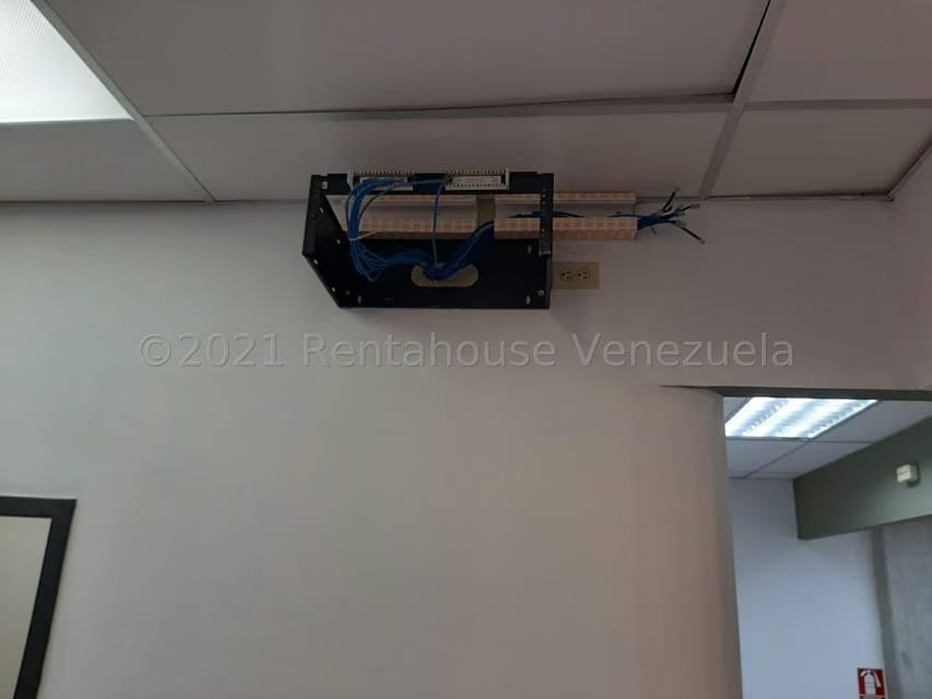 Comercial (Oficina) en Venta en La Lagunita Country Club, Distrito Metropolitano - 19