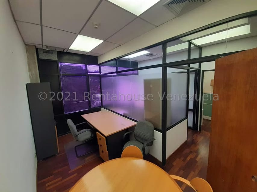 Comercial (Oficina) en Venta en La Lagunita Country Club, Distrito Metropolitano - 8