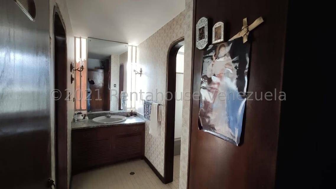 Casa (Multipes Niveles) en Venta en Macaracuay, Distrito Metropolitano - 31