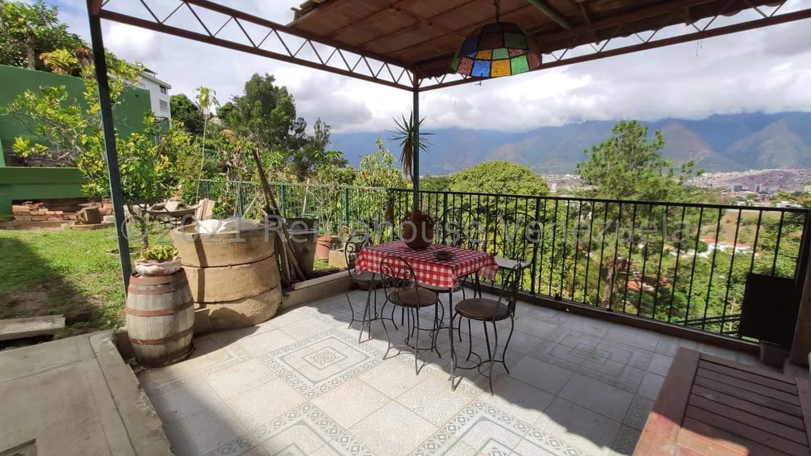Casa (Multipes Niveles) en Venta en Macaracuay, Distrito Metropolitano - 36