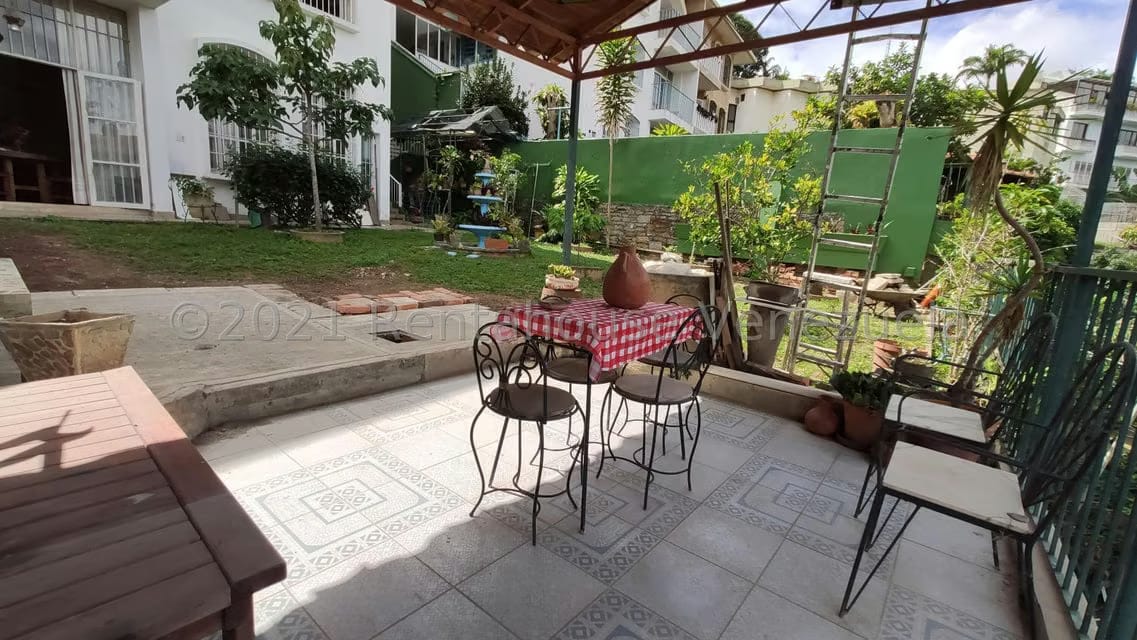 Casa (Multipes Niveles) en Venta en Macaracuay, Distrito Metropolitano - 37