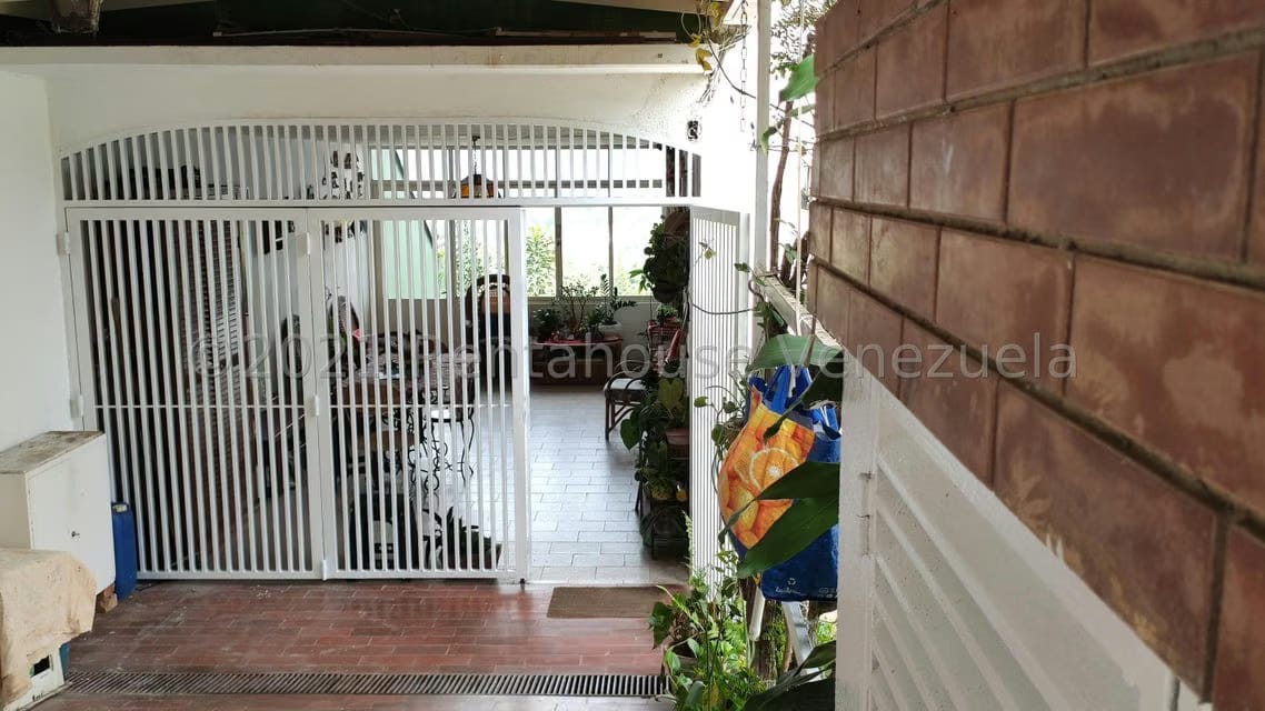 Casa (Multipes Niveles) en Venta en Macaracuay, Distrito Metropolitano - 39