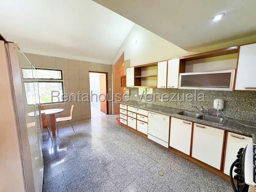 Apartamento (Duplex) en Venta en Lomas de La Lagunita, Distrito Metropolitano - 12
