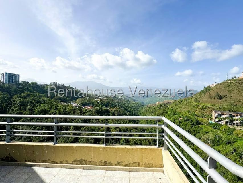 Apartamento (Duplex) en Venta en Lomas de La Lagunita, Distrito Metropolitano - 56