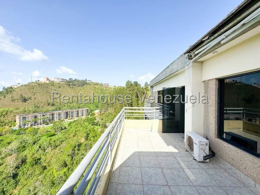 Apartamento (Duplex) en Venta en Lomas de La Lagunita, Distrito Metropolitano - 57