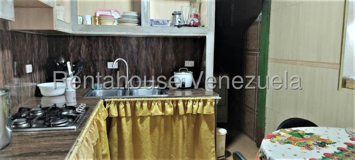 Casa (Multipes Niveles) en Venta en Municipio Carrizal, Miranda - 12