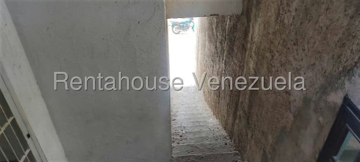 Casa (Multipes Niveles) en Venta en Municipio Carrizal, Miranda - 3