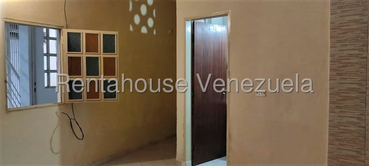 Casa (Multipes Niveles) en Venta en Municipio Carrizal, Miranda - 24