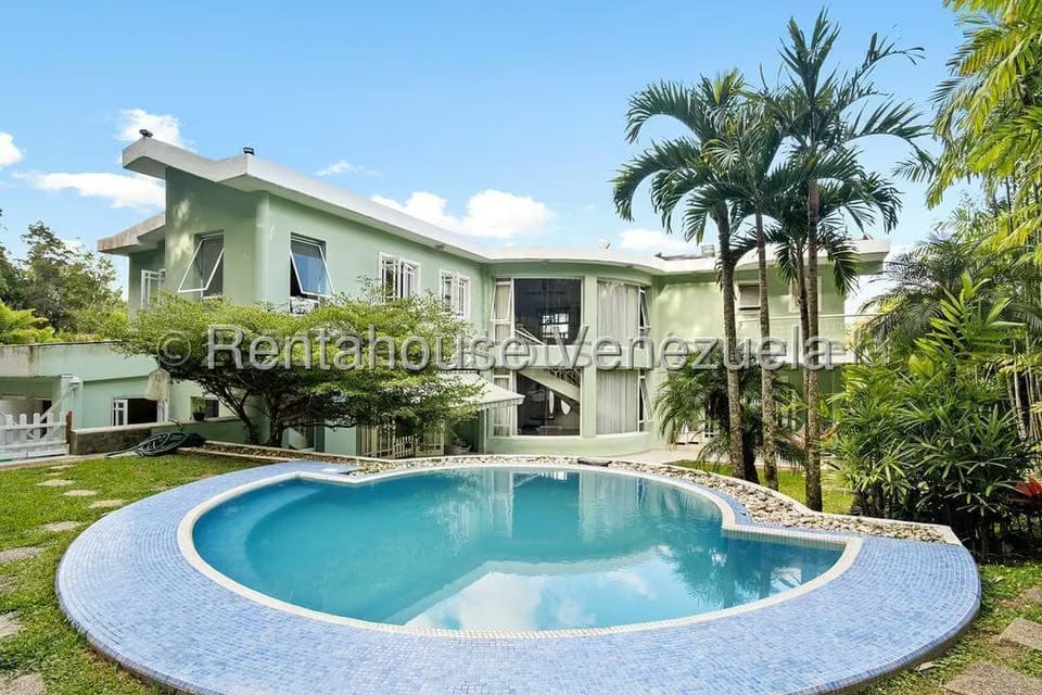 Casa (Multipes Niveles) en Venta en La Lagunita Country Club, Distrito Metropolitano