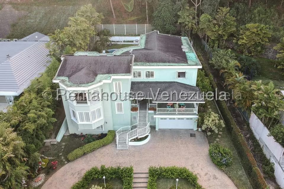 Casa (Multipes Niveles) en Venta en La Lagunita Country Club, Distrito Metropolitano - 3