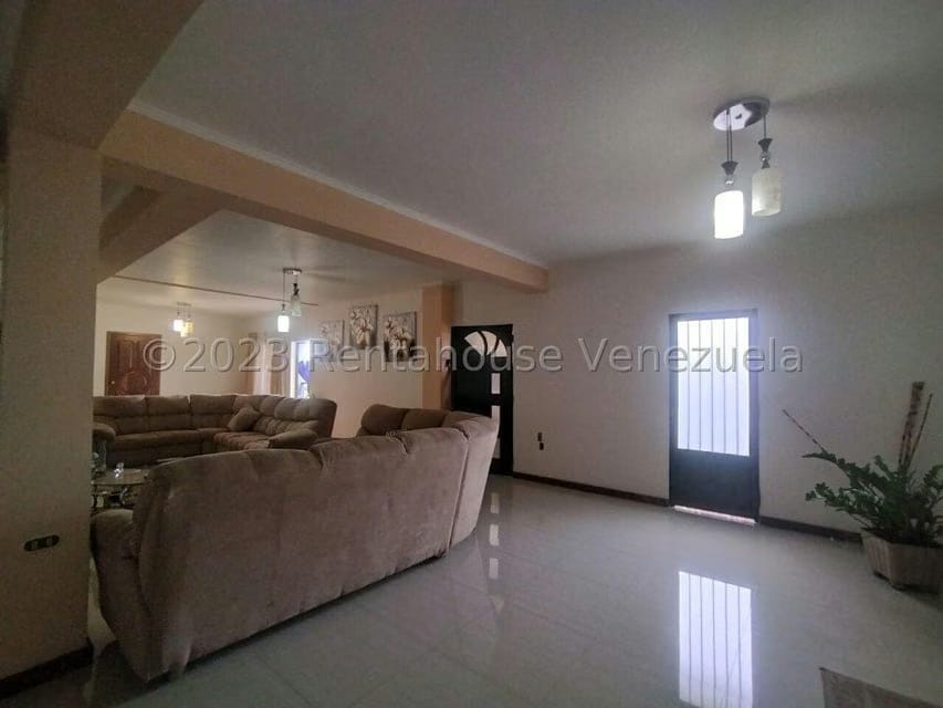 Terreno (Comercial) en Venta en Palo Negro, Aragua - 12