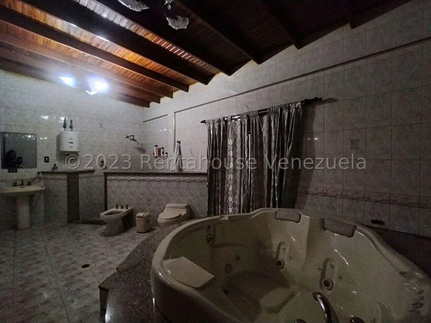 Terreno (Comercial) en Venta en Palo Negro, Aragua - 27
