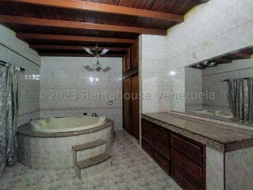 Terreno (Comercial) en Venta en Palo Negro, Aragua - 29