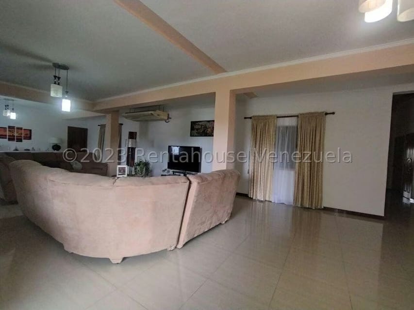Terreno (Comercial) en Venta en Palo Negro, Aragua - 4