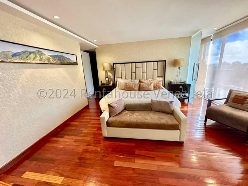 Apartamento (Duplex) en Venta en La Lagunita Country Club, Distrito Metropolitano - 26
