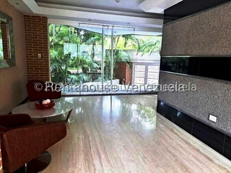 Apartamento (1 Nivel) en Alquiler en El Rosal, Distrito Metropolitano - 19