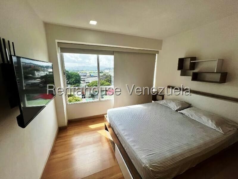 Apartamento (1 Nivel) en Alquiler en El Rosal, Distrito Metropolitano - 8