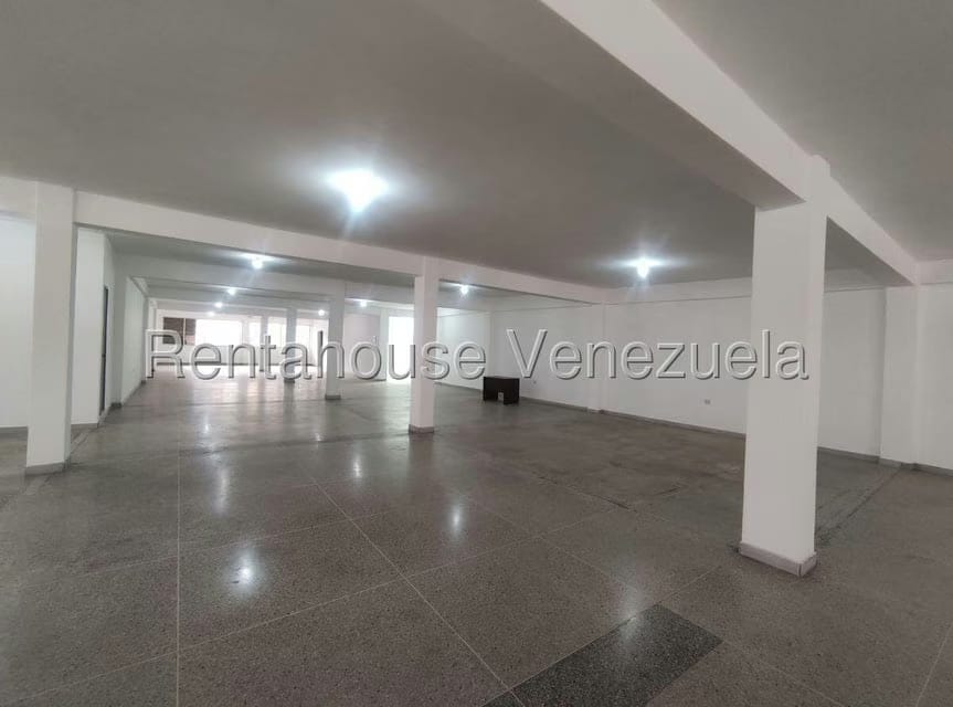 Comercial (Local Comercial) en Alquiler en Antimano, Distrito Metropolitano - 6