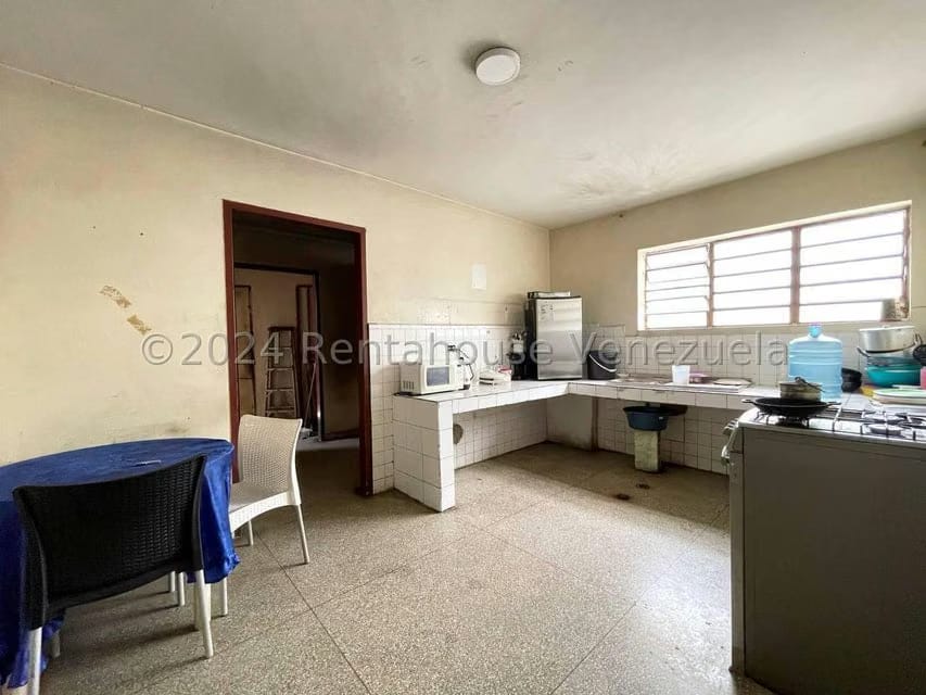 Comercial (Edificio) en Alquiler en La Romana, Aragua - 2