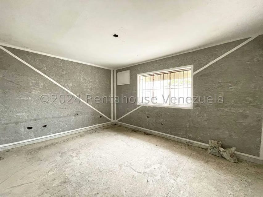 Comercial (Edificio) en Alquiler en La Romana, Aragua - 15