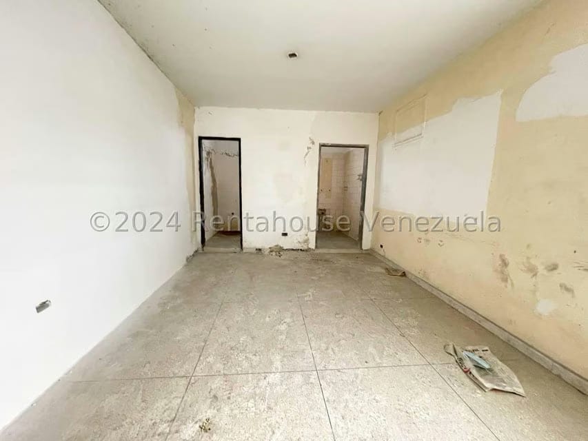 Comercial (Edificio) en Alquiler en La Romana, Aragua - 16