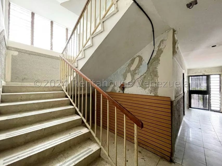 Comercial (Edificio) en Alquiler en La Romana, Aragua - 3